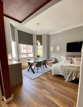 Studio for 3 near Regents Park n5